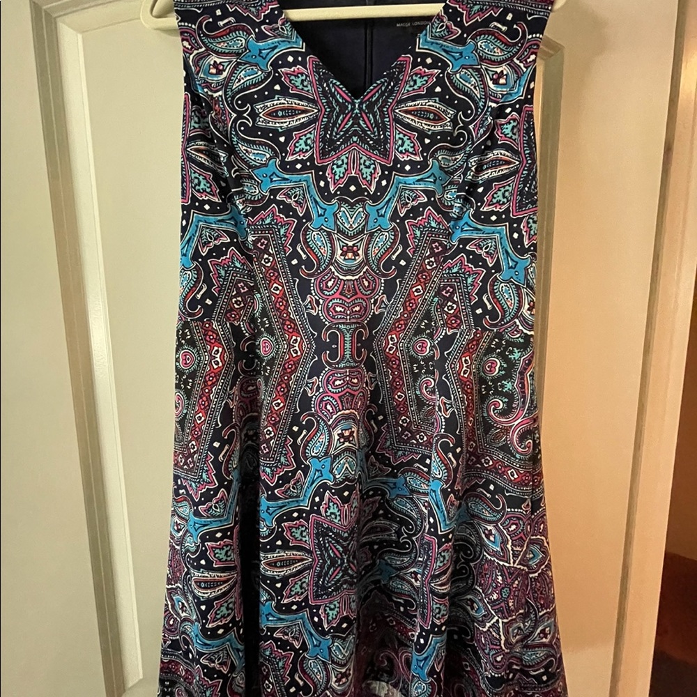Beautiful paisley sleeveless Maggie London dress